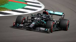 Bereits in der vergangenen saison war lewis. Formel 1 Qualifying In Silverstone Lewis Hamilton Holt Pole Position Der Spiegel