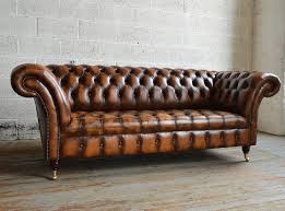 4 Vital Things To Look For In A Leather Chesterfield Sofa Designalls In 2020 Chesterfield Sofa Leather Chesterfield Vintage Sofa