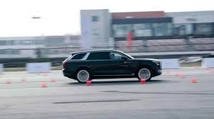 Electric motor 114 kw, electric motor 228 kw. Hongqi E Hs9 Is A New Electric Suv From China With Deep Love For British Luxury Autodevot