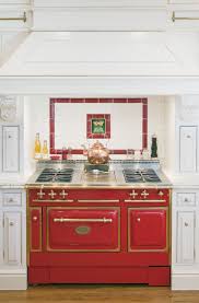 Browse design ideas for your red kitchen at wren kitchens. The Red Kitchen Striking Appearance For The Modern Interior Design Style Savillefurniture
