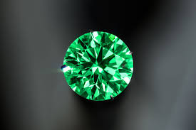 幸せな結婚生活にぴったりなグリーンダイヤモンド – 手作り結婚指輪・婚約指輪の鎌倉彫金工房