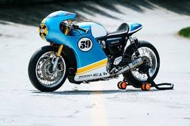 Cafe Racer Scrambler Bobber Handcrafted Motorcycles To Escape From The Madness Mellow Motorcycles Handcrafted Cafe Racer Flat Track Motorrad Fahren Bobber Und Cafe Racer