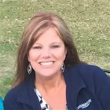 Laura Peeler's Instagram, Twitter & Facebook