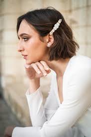 Bows Barrettes Bars Oh My All The Popular Hair Trends For Fall Bridal Hairstyles Green Wedding Shoes In 2020 Short Wedding Hair Thick Hair Styles Long Hair Styles