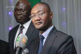 Le salaire maximum d'une secrétaire s'élève. Les Recettes Mobilisees Par La Douane Depassent Les Salaires Des Fonctionnaires Secretaire D Etat Abidjan Net