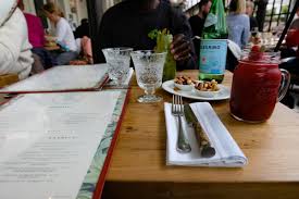 L Ile Restaurant Terrasse Au Coeur De L Ile Saint Germain A Issy Les Moulineaux Parisianavores Blog Lifestyle Food Voyage Kids