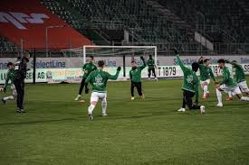 Die dvd 'immer ä fackle ide hand' ist nun auch im onlineshop erhältlich! Fc St Gallen 1879 Gruewiss Im Herz On Twitter Was Fur Eine Starke Geste Aus Unserem Espenblock Als Zeichen Des Zusammenhalts Verbundenheit Haben Die Fans Fur Jeden Unserer Spieler Handmade Trainingspullover Gestaltet
