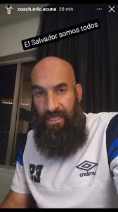 Mensaje del profesor Eric acuña en sus redes sociales donde agradece todo  el apoyo recibido.