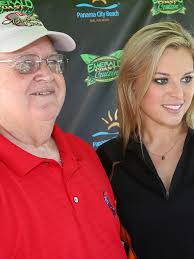 Emerald Coast Cruizin' moves muscles, hot rods, classics