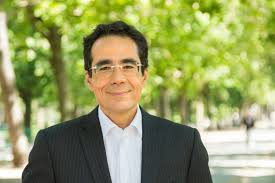 Le nom de darius rochebin recruté par lci, était cité dans une enquête du temps sur des faits de harcèlements à la rts. Je N Ai Pas Perdu Au Change La Semaine Hebdomadaire Fonde En 2007