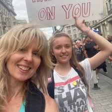 Susan Lambeth (@SusanLambethx)