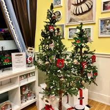 They're perfect any time of year, from easter to christmas to valentine's day to the 4th of. Photos At Nothing Bundt Cakes 3 Tips