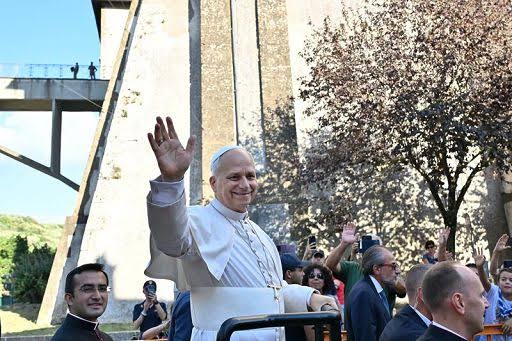Primo Angelus del Papa dopo l’intervento: mi sento vicino ai malati