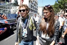 Læs nyheder fra dr's apps her Valentino Rossi N His Girlfriend Linda Morselli Valentino Rossi Valentino Rossi 46 Valentino