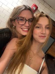 Katie Strickland 𓃱