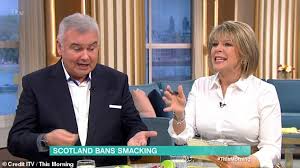 Eamonn holmes was born on december 3, 1959 in belfast he has been married to ruth langsford since june 26, 2010. This Morning S Eamonn Holmes And Ruth Langsford Clash During Debate Over The