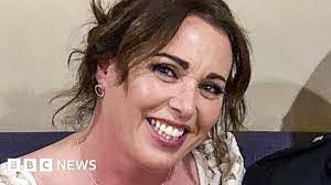 Lisa Marriott's Instagram, Twitter & Facebook