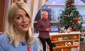 This Morning Viewers Fuming To See A Christmas Tree Has Been Erected On Set In October Daily Mail Online Download all photos and use them even for commercial projects. daily mail