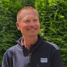 Mitarbeitende von BASIC thinking GmbH