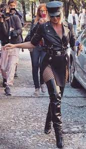 Dom Outfits