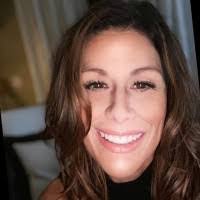 Anne Deem's Instagram, Twitter & Facebook