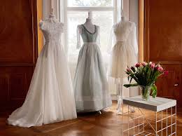 Exklusive modelle, die zum jeweiligen individuellen typ passen, tragen viel zum. Hochzeitsmode Osterreich Austria Wedding