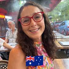 Has anyone had jewelry stolen in Silver Sands?