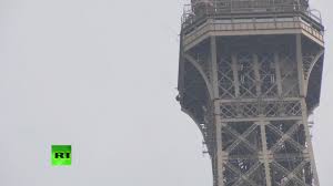 Ποιος ήταν ο 39χρονος που δολοφονήθηκε στην κυπαρισσία για έναν λογαριασμό τηλεφώνου. Ekkenw8hke O Pyrgos Toy Aifel Andras Skarfalwse Sto Mnhmeio 20 05 2019 Sputnik Ellada