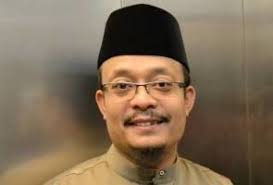 Orang berkorban untuk agama dan orang bekorban untuk dunia. Kazim Elias Alchetron The Free Social Encyclopedia