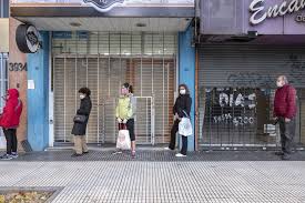 Cuándo podrían vacunarse los menores de 40 años según el cálculo de coronavirus en argentina: Argentina Extends Coronavirus Lockdown Until May 24 Bloomberg