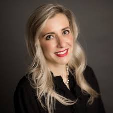 Sade Thompson (@HeyyMrsThompson)