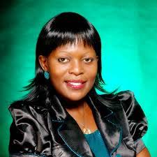 Julie Jasper's Instagram, Twitter & Facebook