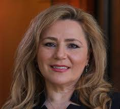 Debbie Lusk's Instagram, Twitter & Facebook