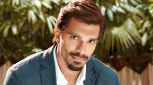 The Handsome Mr Bajaj Aka Karan Singh Grover S Journey To The Top Iwmbuzz Riddhima (dill mill gayye) ksg;
