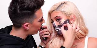 To create a smokey eye, you will need to work with a dark palette. Kylie Jenner Skull Halloween Makeup Tutorial James Charles Skull Makeup Look