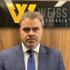 Carlos Weiss, Brazil