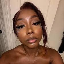 Taylor Banks's Instagram, Twitter & Facebook