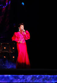 She was first discovered by adnan abu hassan when she became a finalist of the bintang rtm competition in 2001 alongside fellow singers azharina and siti sarah. Misha Omar Biography Age Height Husband Net Worth Family