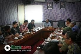 Apa Kata Masyarakat Nanti Pasti Mereka Akan Protes Ketika Sambungan Jargas Di Rumahnya Yang Sudah Dipasang Sejak 2013 Saja Belum Teralir Talk Show Scenes Talk