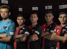 Se trata de leonardo heredia, gustavo toledo y guillermo ortíz que son seguidos de cerca por los médicos del club de fútbol y el ministerio de salud de la provincia por ser posibles portadores del virus, según informó clarín. Con Que Plantel Se Encontrara El Tecnico De Colon Sin Mordaza