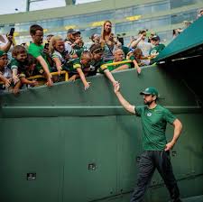 Celebrate Aaron Rodgers' birthday by checking out some facts & photos of  him from his career! 🎉🏈 📸: https://t.co/n9na5MQKCj