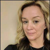 Leah Caron's Instagram, Twitter & Facebook