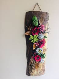 Pin By Silvia Brunner On Pina Decoracion Pine Cone Art Painted Pinecones Pine Cone Decorations