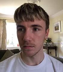 Vous avez été nombreuses à me demander de faire un article sur le sujet. Reconfinement La Preuve Qu Il Ne Faut Jamais Se Couper Les Cheveux Soi Meme