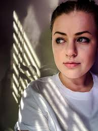 High school drama students excel in Wizard of Oz play