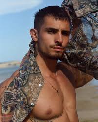 manuelkornisiuk 🌊🏝️