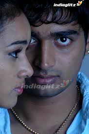 Suttum Vizhi Sudare Photos