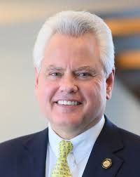 Faculty Senate passes two new policies