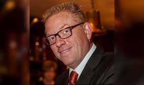 Rooie Jan' gastheer bij weekendborrel 'De Borg Swingt'