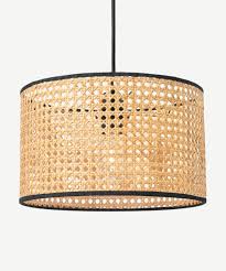 Dans le cas où votre décor est avec des lignes arrondies, alors cherchez plutôt une lampe de forme arrondie. Sagres Abat Jour Pour Lampe De Table Cannage Et Noir En 2021 Abat Jour Lampes De Table Design Eclairage Interieur